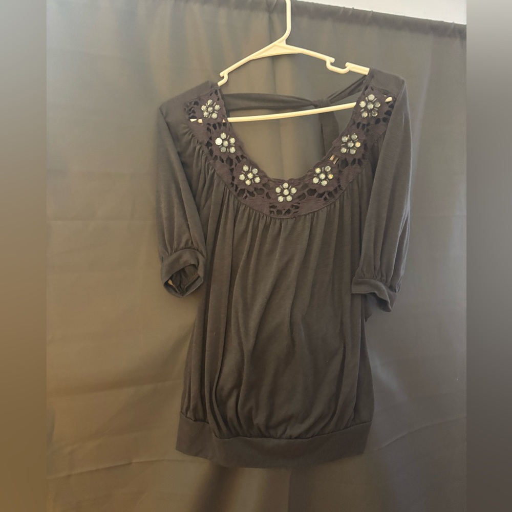 Juniors Blouse with Floral Gem and Lace detail